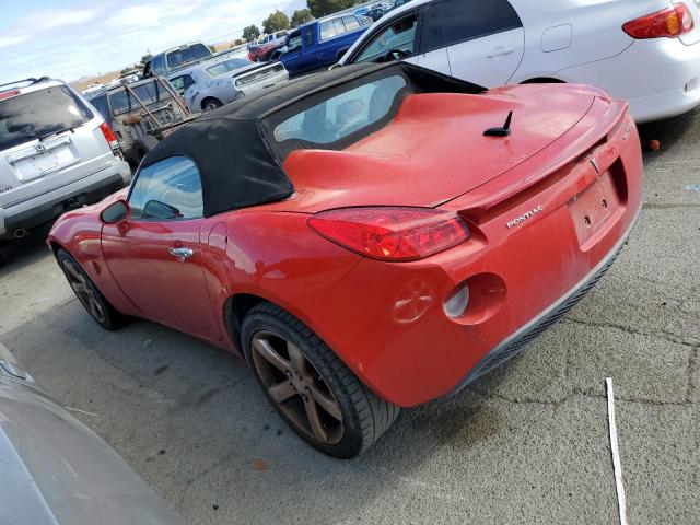 1G2MB35B78Y103439 - 2008 PONTIAC SOLSTICE RED photo 2