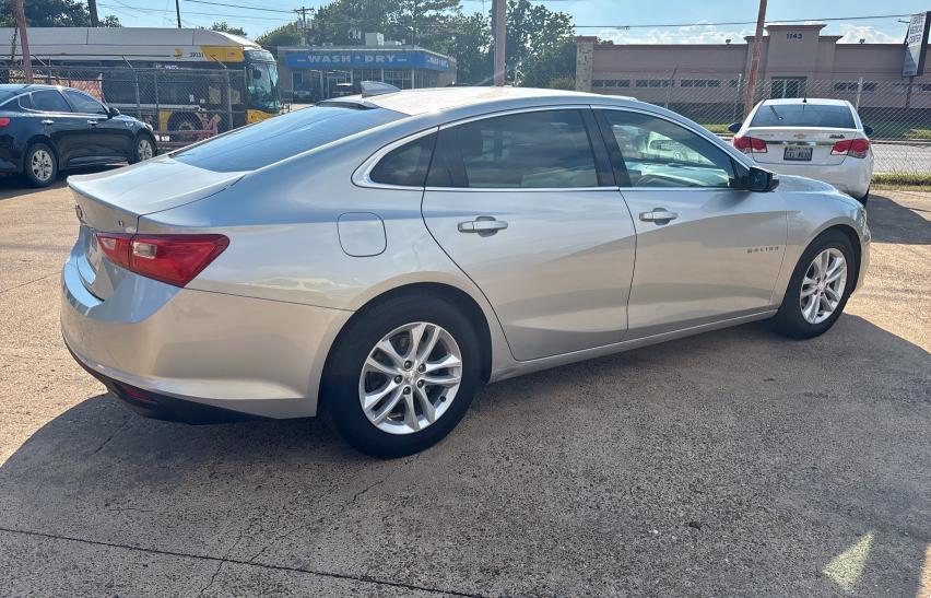 1G1ZE5ST3HF168942 - 2017 CHEVROLET MALIBU LT 银色 照片 4