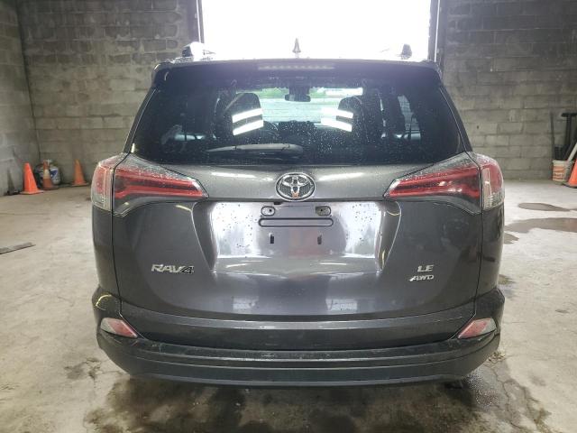 JTMBFREV1JJ178446 - 2018 TOYOTA RAV4 LE 灰色 照片 6