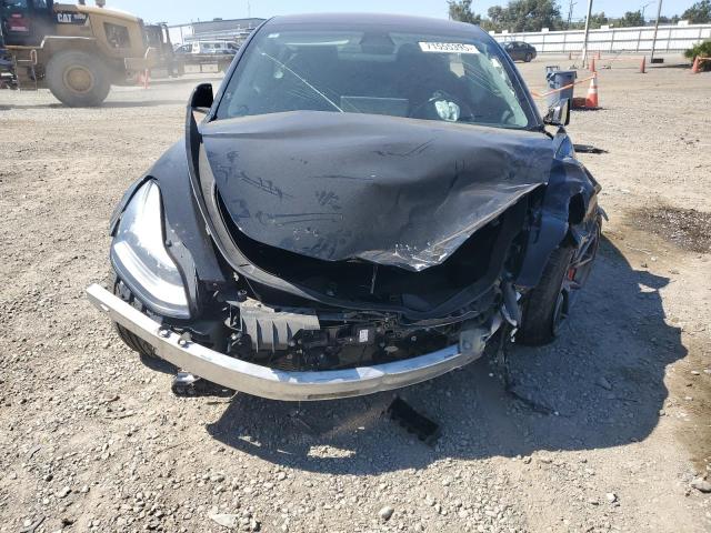 5YJ3E1EA5JF152087 - 2018 TESLA MODEL 3 Negro foto 5