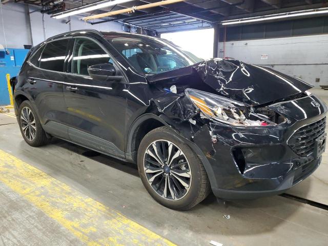 1FMCU9H92NUB96592 - 2022 FORD ESCAPE SEL BLACK photo 4