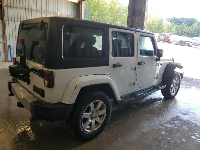 1C4BJWEG3FL636188 - 2015 JEEP WRANGLER UNLIMITED SAHARA WHITE photo 3