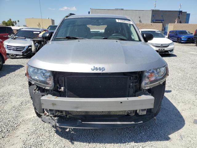 1C4NJCBA3GD525034 - 2016 JEEP COMPASS SPORT Silber Foto 5