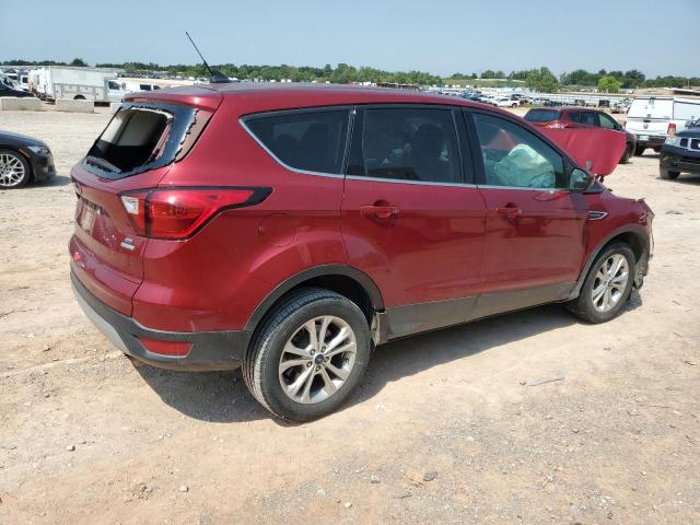1FMCU0GDXKUA05126 - 2019 FORD ESCAPE SE BURGUNDY photo 3