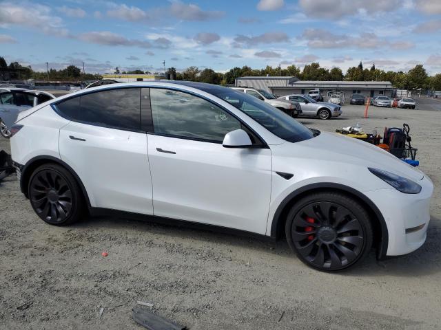 5YJYGDEF1LF058854 - 2020 TESLA MODEL Y WHITE photo 4