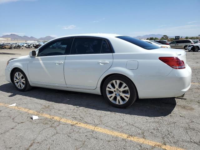 4T1BK36B38U291235 - 2008 TOYOTA AVALON XL WHITE photo 2