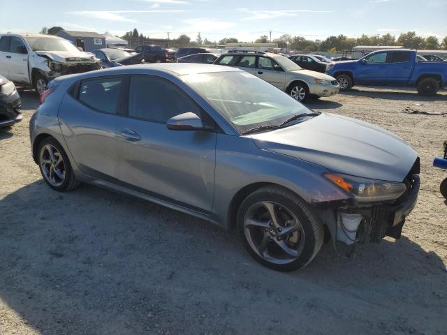 KMHTG6AF5KU016734 - 2019 HYUNDAI VELOSTER BASE SILVER photo 4