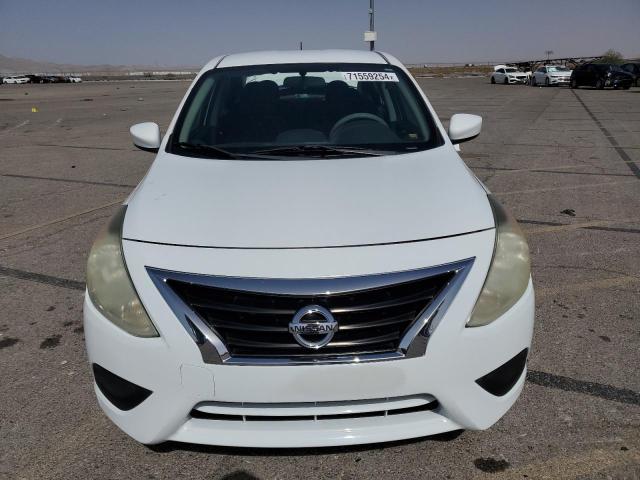 3N1CN7AP4GL880929 - 2016 NISSAN VERSA S WHITE photo 5