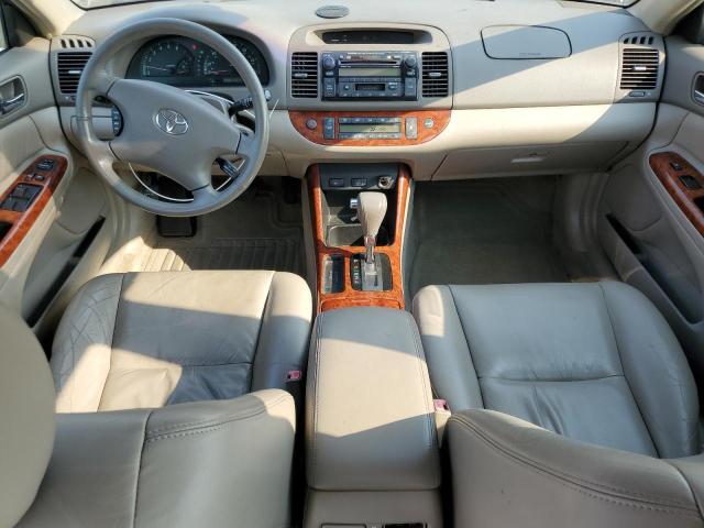 JTDBF30K120063606 - 2002 TOYOTA CAMRY LE Brun photo 8