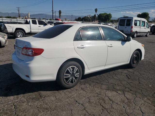 2T1BU4EE9BC636594 - 2011 TOYOTA COROLLA BASE WHITE photo 3