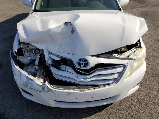 4T4BF3EK5AR078885 - 2010 TOYOTA CAMRY BASE WHITE photo 11