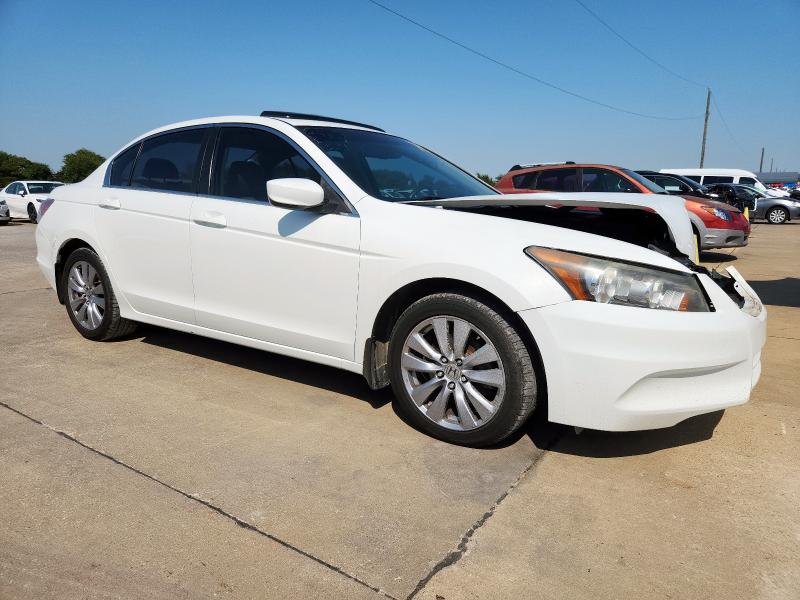 1HGCP2F8XCA104948 - 2012 HONDA ACCORD EXL WHITE photo 4