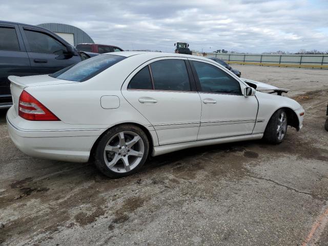 WDBRF52H87F892364 - 2007 MERCEDES-BENZ C230 230 WHITE photo 3