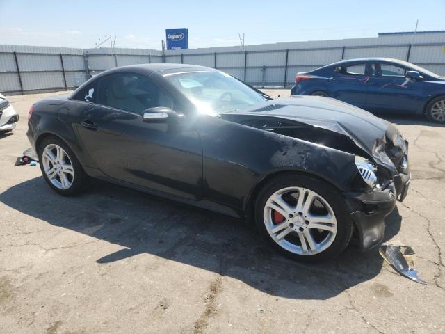 WDBWK56F57F154304 - 2007 MERCEDES-BENZ SLK 350 BLACK photo 4
