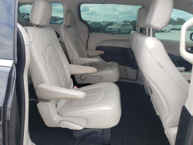 2C4RC1BG1HR667420 - 2017 CHRYSLER PACIFICA TOURING L BLACK photo 11