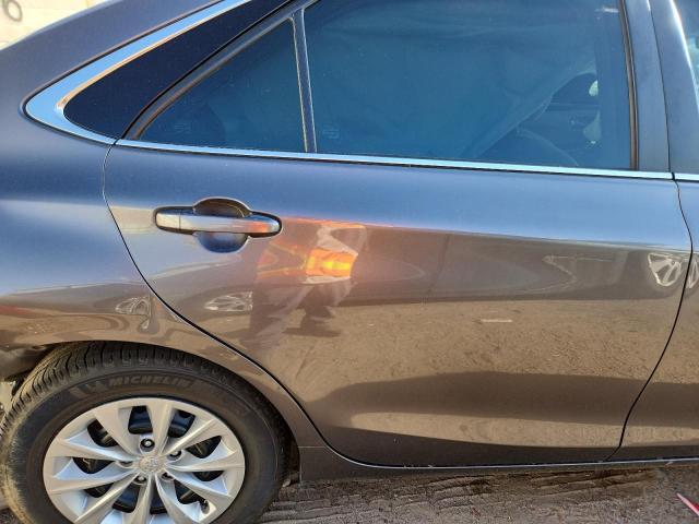 4T4BF1FK1GR535770 - 2016 TOYOTA CAMRY LE GRAY photo 10