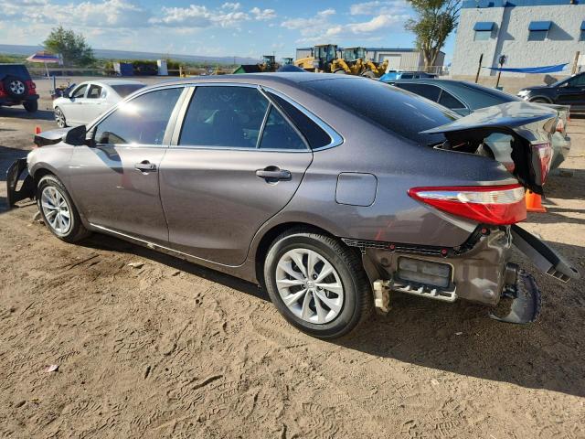 4T4BF1FK1GR535770 - 2016 TOYOTA CAMRY LE GRAY photo 2