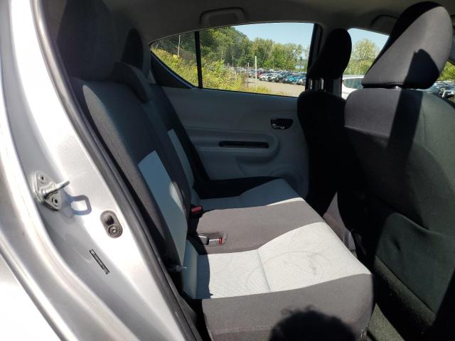 JTDKDTB38C1514327 - 2012 TOYOTA PRIUS C Silber Foto 10