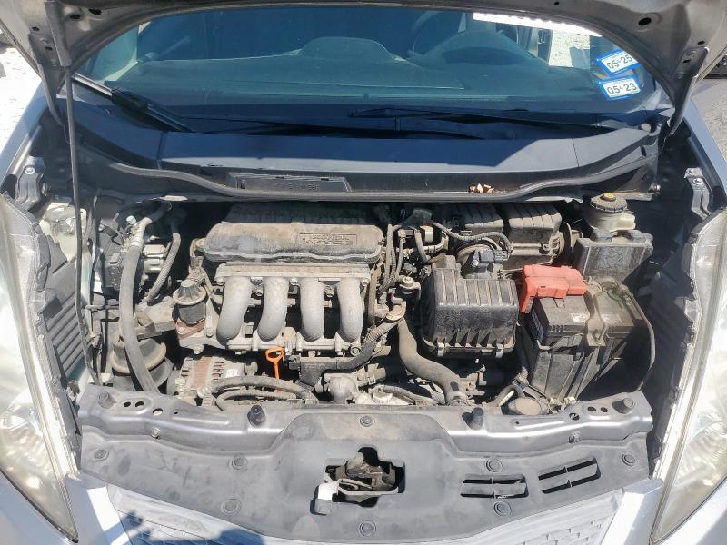 JHMGE8H45AC035640 - 2010 HONDA FIT SPORT SILVER photo 11