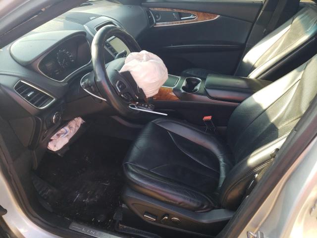 2LMTJ8LP7GBL43589 - 2016 LINCOLN MKX RESERVE Silber Foto 7