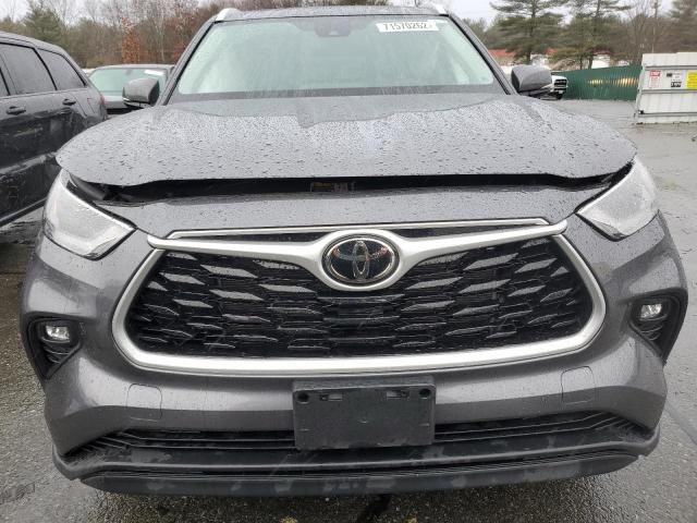5TDGZRBH6NS176373 - 2022 TOYOTA HIGHLANDER XLE Boz foto 5