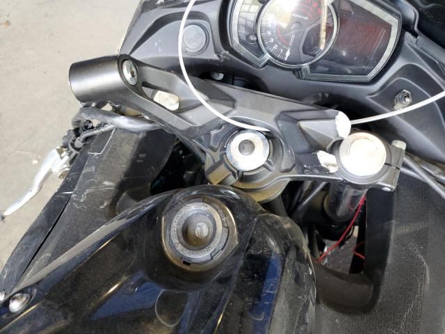 JKAEXEJ18JDA02673 - 2018 KAWASAKI EX650 J ნაცრისფერი ფოტო 9