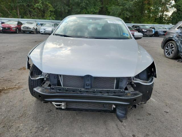 1VWAH7A34DC038850 - 2013 VOLKSWAGEN PASSAT S Күміс фото 5