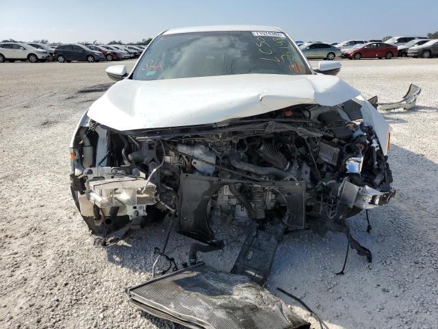 SHHFK7H4XHU230192 - 2017 HONDA CIVIC SPOR WHITE photo 5