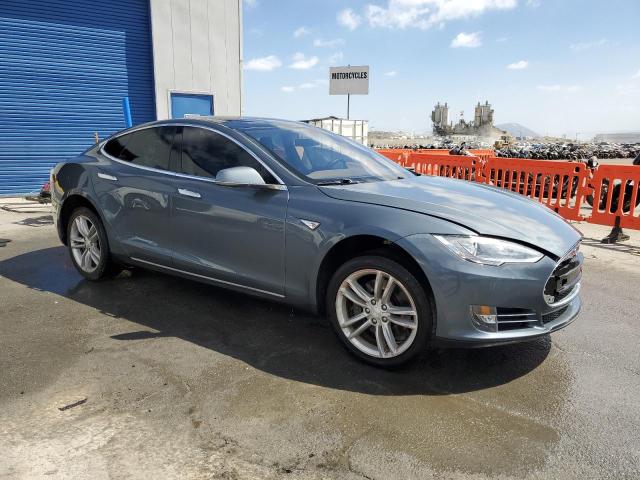 5YJSA1CG9DFP09733 - 2013 TESLA MODEL S CHARCOAL photo 4