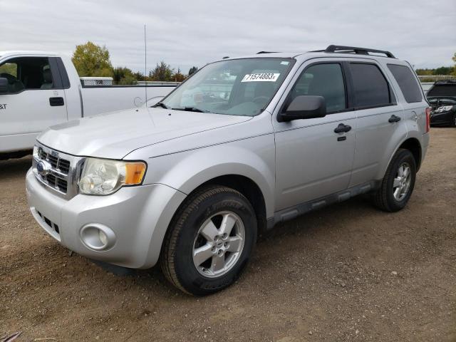 1FMCU9DG8BKA54422 - 2011 FORD ESCAPE XLT SILVER photo 1