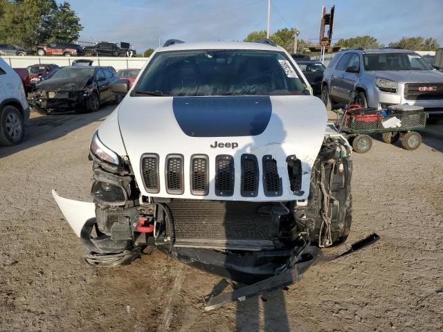 1C4PJMBS6GW157542 - 2016 JEEP CHEROKEE TRAILHAWK WHITE photo 5