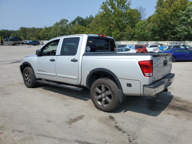 1N6AA0EC7FN511346 - 2015 NISSAN TITAN S 银色 照片 2