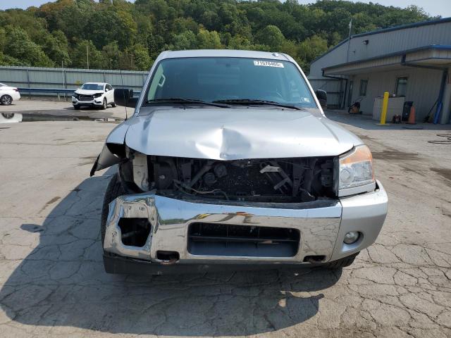 1N6AA0EC7FN511346 - 2015 NISSAN TITAN S 银色 照片 5