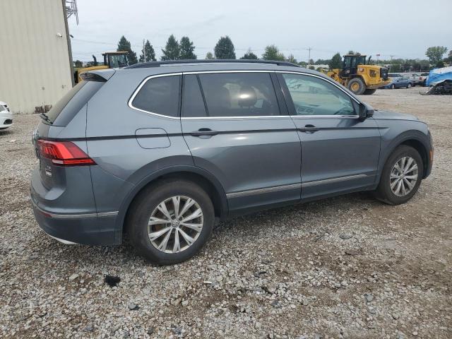 3VV2B7AX6JM066365 - 2018 VOLKSWAGEN TIGUAN SE GRAY photo 3