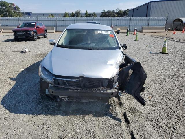 1VWAS7A32FC029536 - 2015 VOLKSWAGEN PASSAT S SILVER photo 5