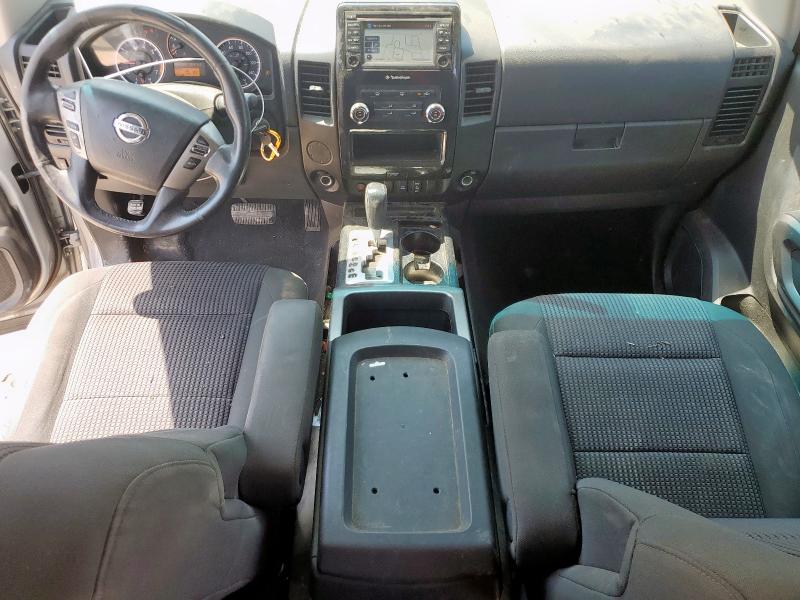 1N6AA0ED2FN515183 - 2015 NISSAN TITAN S 银色 照片 8