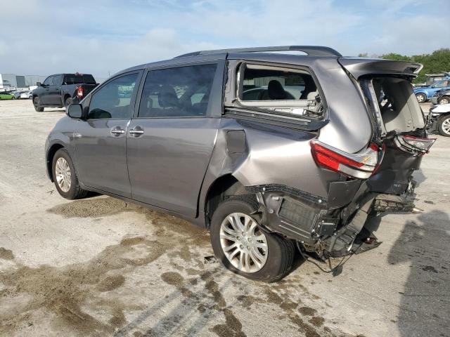 5TDYK3DC6GS697829 - 2016 TOYOTA SIENNA XLE GRAY photo 2