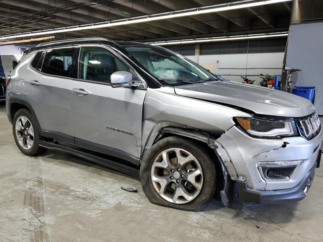 3C4NJDCB3JT456151 - 2018 JEEP COMPASS LIMITED فضي صورة 4