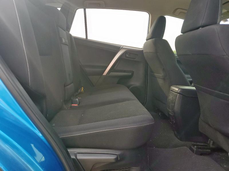 JTMRJREV7JD216077 - 2018 TOYOTA RAV4 HV LE BLUE photo 11