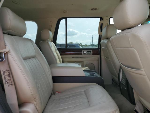 5LMFU27R63LJ21979 - 2003 LINCOLN NAVIGATOR 白色 照片 11