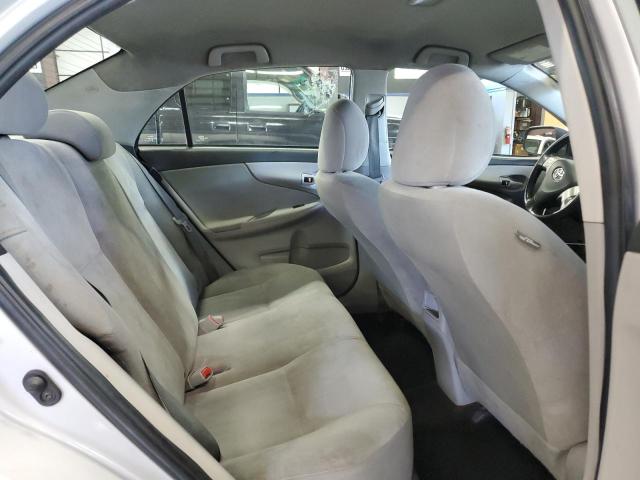 2T1BU4EE5DC958572 - 2013 TOYOTA COROLLA BASE SILVER photo 10