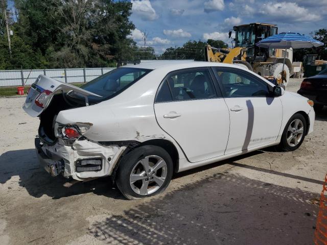 5YFBU4EE8DP094262 - 2013 TOYOTA COROLLA BASE Белый фото 3