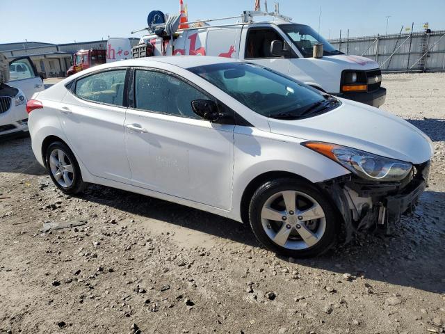 5NPDH4AE4DH206586 - 2013 HYUNDAI ELANTRA GLS WHITE photo 4