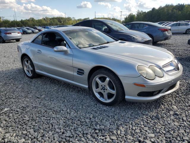 WDBSK75F73F024837 - 2003 MERCEDES-BENZ SL 500R 银色 照片 4