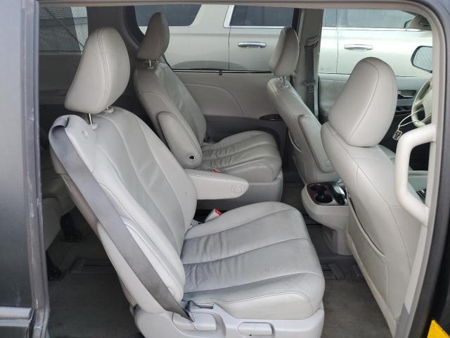 5TDDK3DC2DS052069 - 2013 TOYOTA SIENNA XLE შავი ფოტო 11
