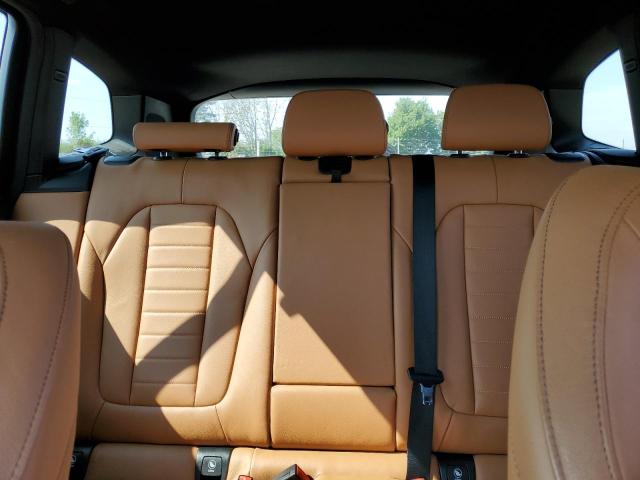 5UXTR9C58JLD66787 - 2018 BMW X3 XDRIVE30I BLACK photo 10