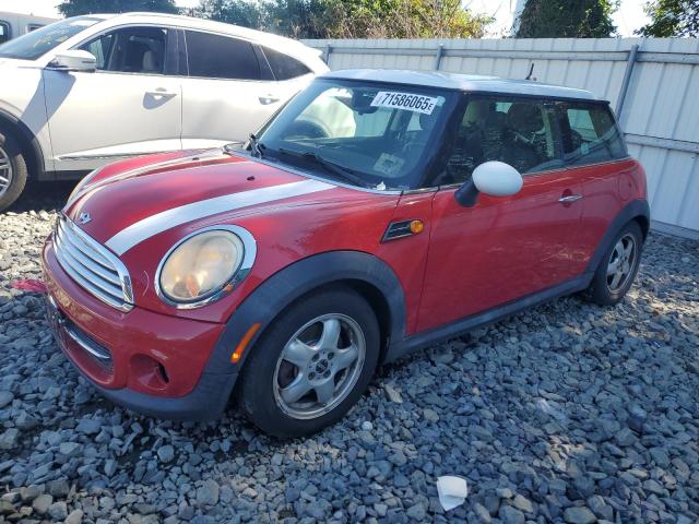 2011 MINI COOPER, 