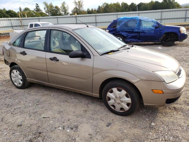 1FAHP34N95W292697 - 2005 FORD FOCUS ZX4 TAN photo 4