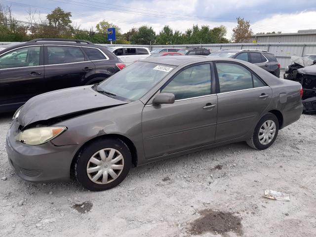 4T1BE32K55U572932 - 2005 TOYOTA CAMRY LE GRAY photo 1