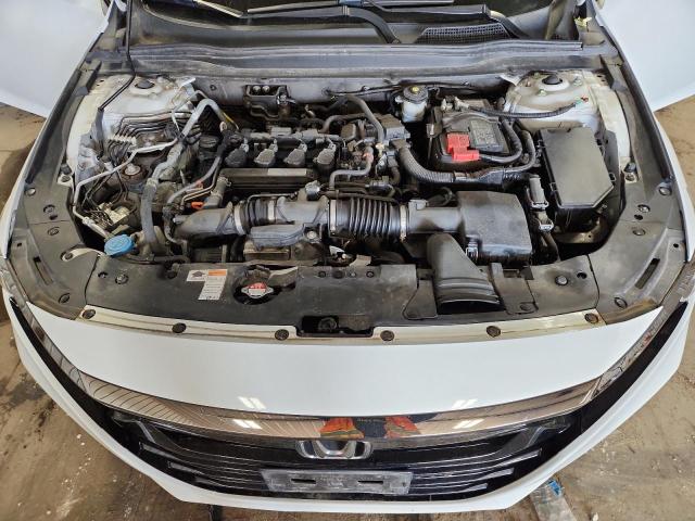 1HGCV1F38JA196000 - 2018 HONDA ACCORD SPORT WHITE photo 11